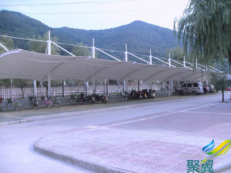 停車膜結(jié)構(gòu)雨棚,膜結(jié)構(gòu)雨棚