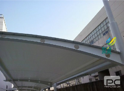 上海膜結構汽車棚市場豐富-汽車棚耐用性及抗擊能力