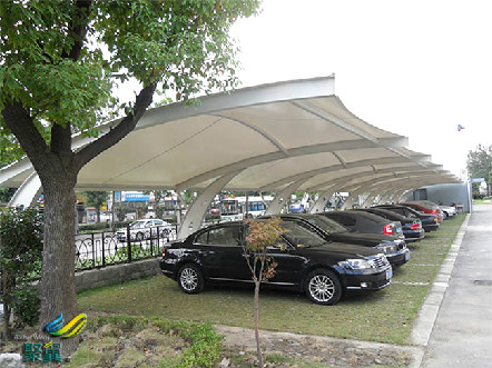 高品質(zhì)、美觀便捷的新型膜結(jié)構(gòu)車棚