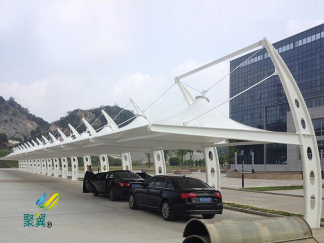 膜結(jié)構(gòu)車(chē)棚受力特點(diǎn)|膜結(jié)構(gòu)車(chē)棚膜透光性