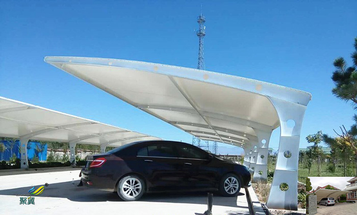 浙江張拉鋼膜結構非機動汽車停車棚安裝施工土方案